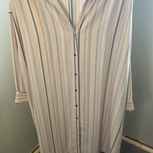 Like new- 3x Addition Elle side slit tunic top *oversized fit* - Picture 2 of 14